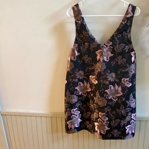 Urban Outfitters / Embroidery Shift Dress